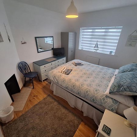 By The Sea, Home From Home Sleeps 6 Milford on Sea Ngoại thất bức ảnh